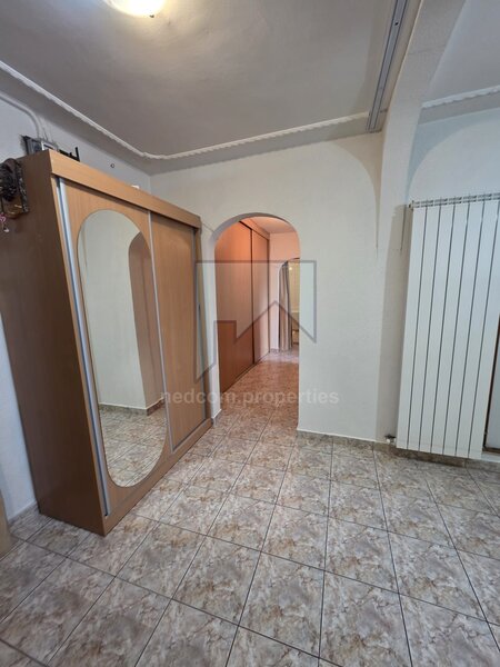 Rahova - Barca Vanzare apartament 3 camere