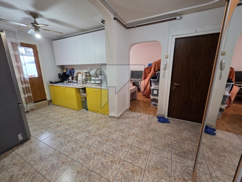 Rahova - Barca Vanzare apartament 3 camere